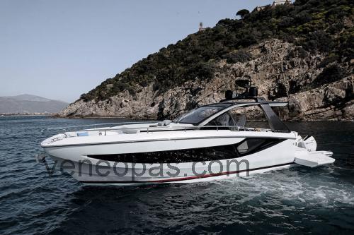 Azimut 42 Verve Tekniset tiedot ja arvostelut